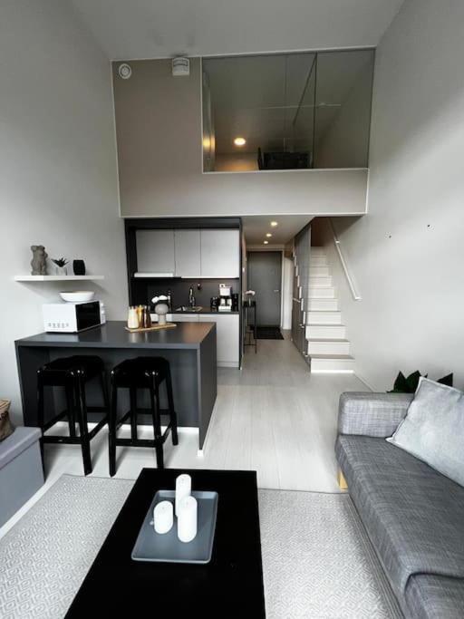 Cozy Penthouse Loft - Near The Airport Lejlighed Vantaa Eksteriør billede